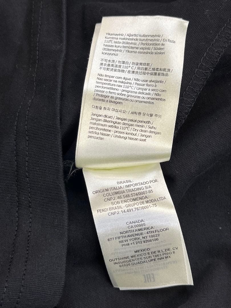 FENDI ROMA イタリー製 立体ロゴ 半袖tシャツ 黒 メンズL