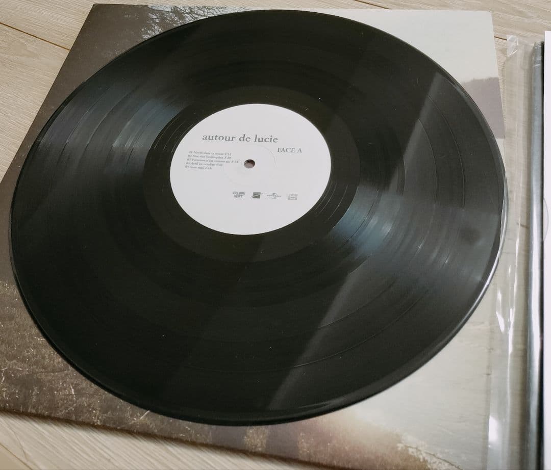 autour de lucie レコード