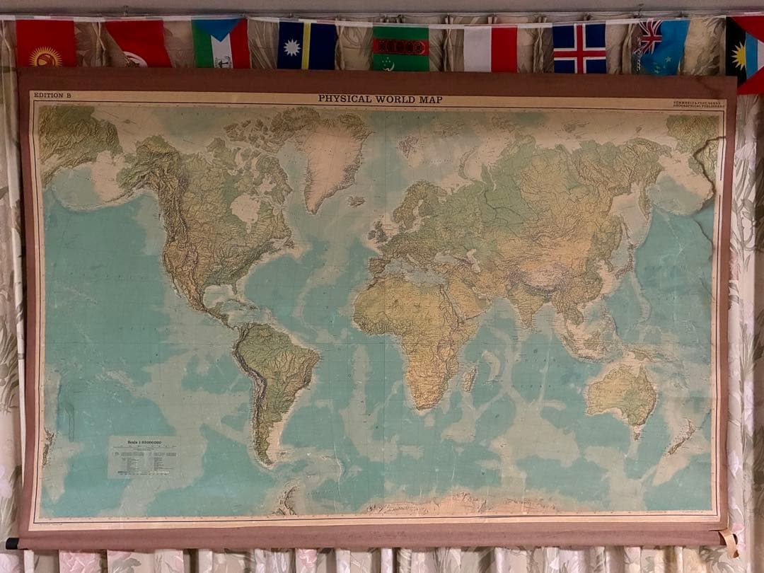 古地図　世界地図　年代物　ヴィンテージ　182×122 巻物　レトロ　巻物仕様