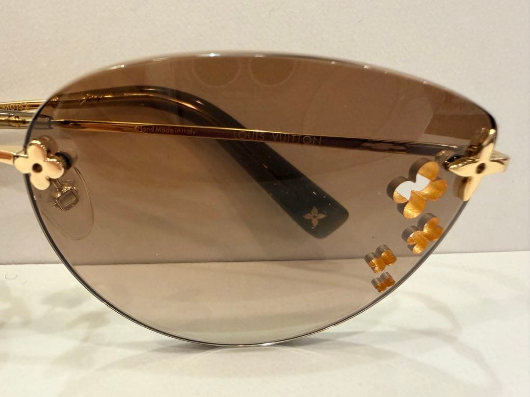 LOUIS VUITTON サングラス キャットアイ Z0051U