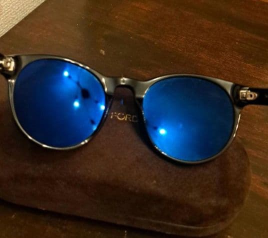 美品 TOM FORD サングラス TF522-01 トムフォード
