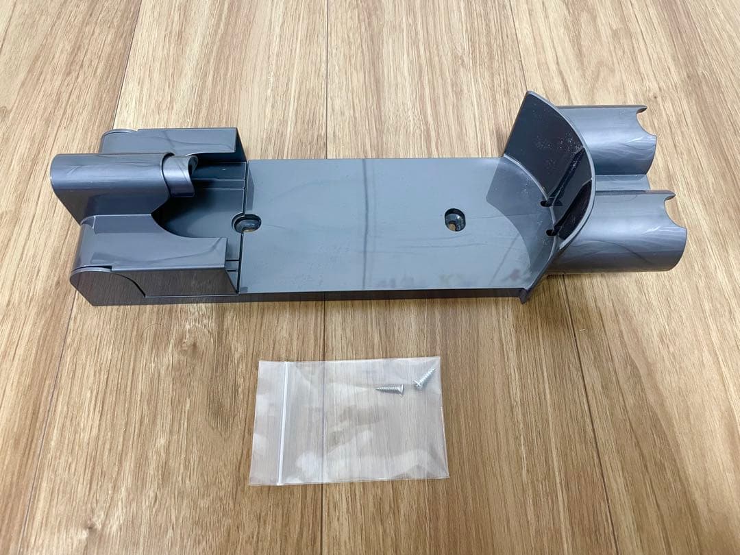 [中古] Dyson V8 Absolute 掃除機と付属パーツ