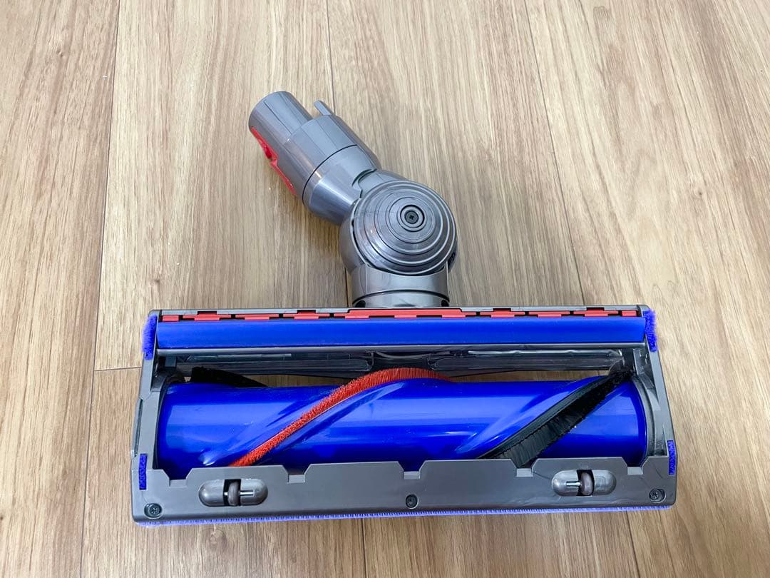 [中古] Dyson V8 Absolute 掃除機と付属パーツ