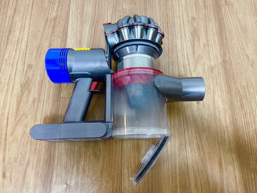 [中古] Dyson V8 Absolute 掃除機と付属パーツ