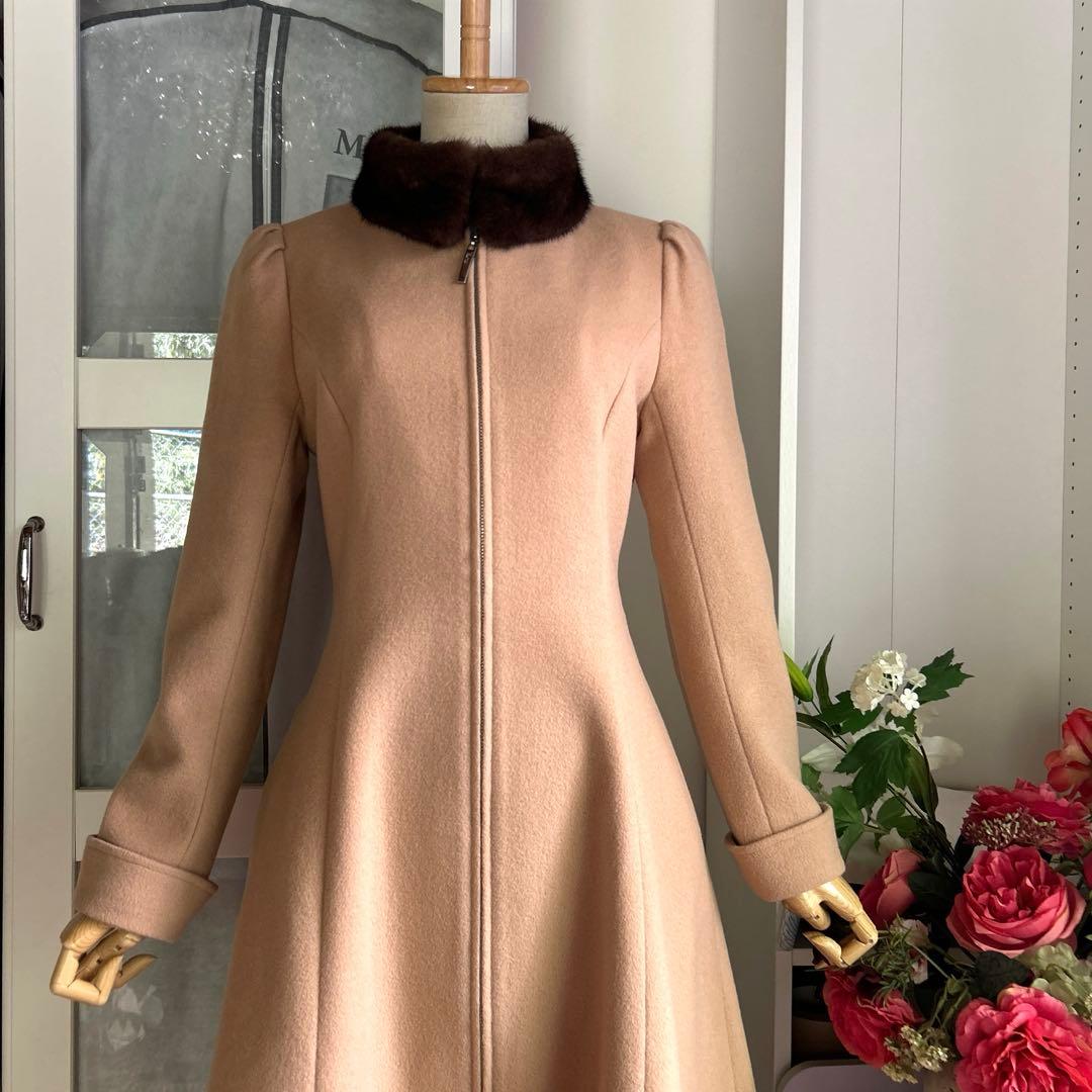 美品　ルネ　美しいシルエット　ミンクファー取り外し可能　ワンピース風ロングコート