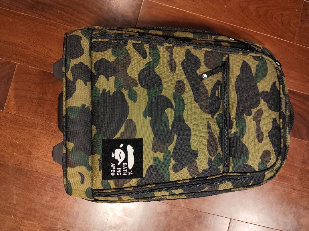 APE 1ST CAMO キャリーバッグ　エイプ　スーツケース　極美品