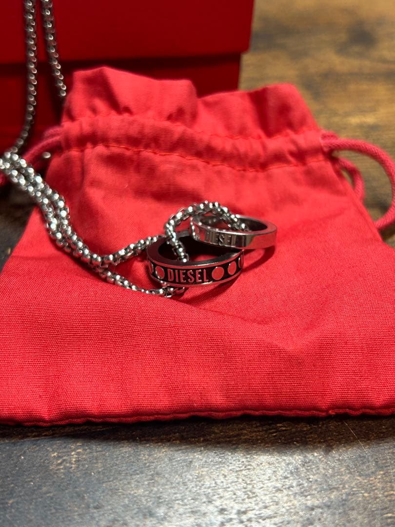 DIESEL ダブルリングネックレス