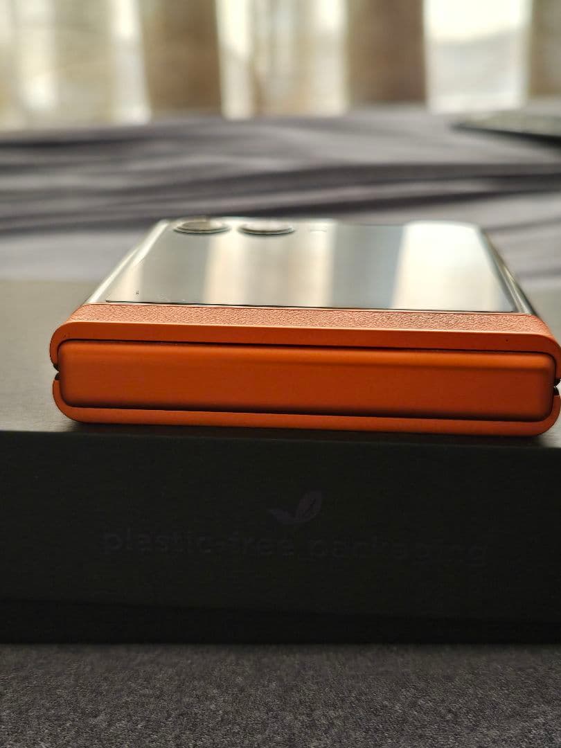 【期間限定】ソフトバンク Motorola razr50s