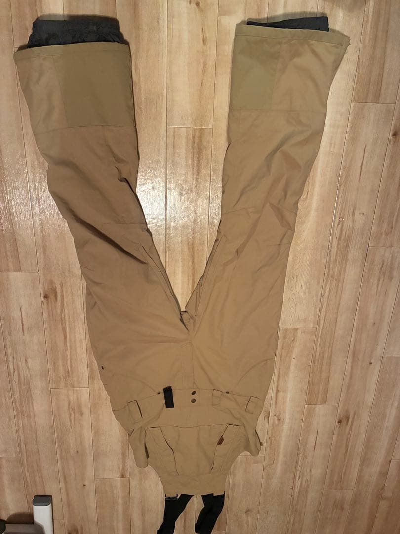 DAKINE スノーボード　ビブパンツ　Mサイズ　ベージュ