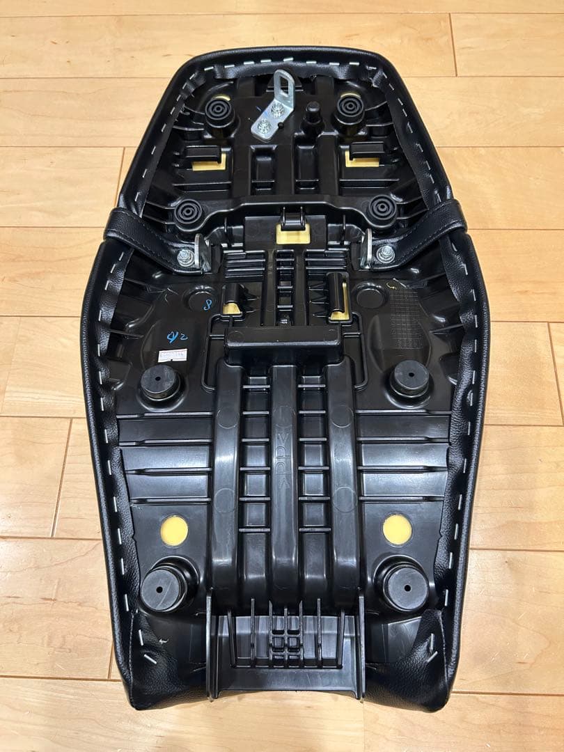 YAMAHA XSR125 155 純正バイクシート