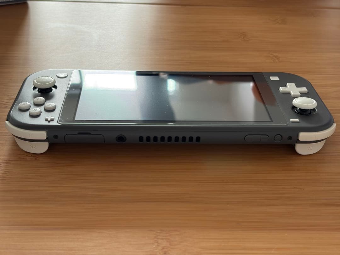 任天堂 Switch Lite スイッチライト HDH-001 ソフト付き 中古