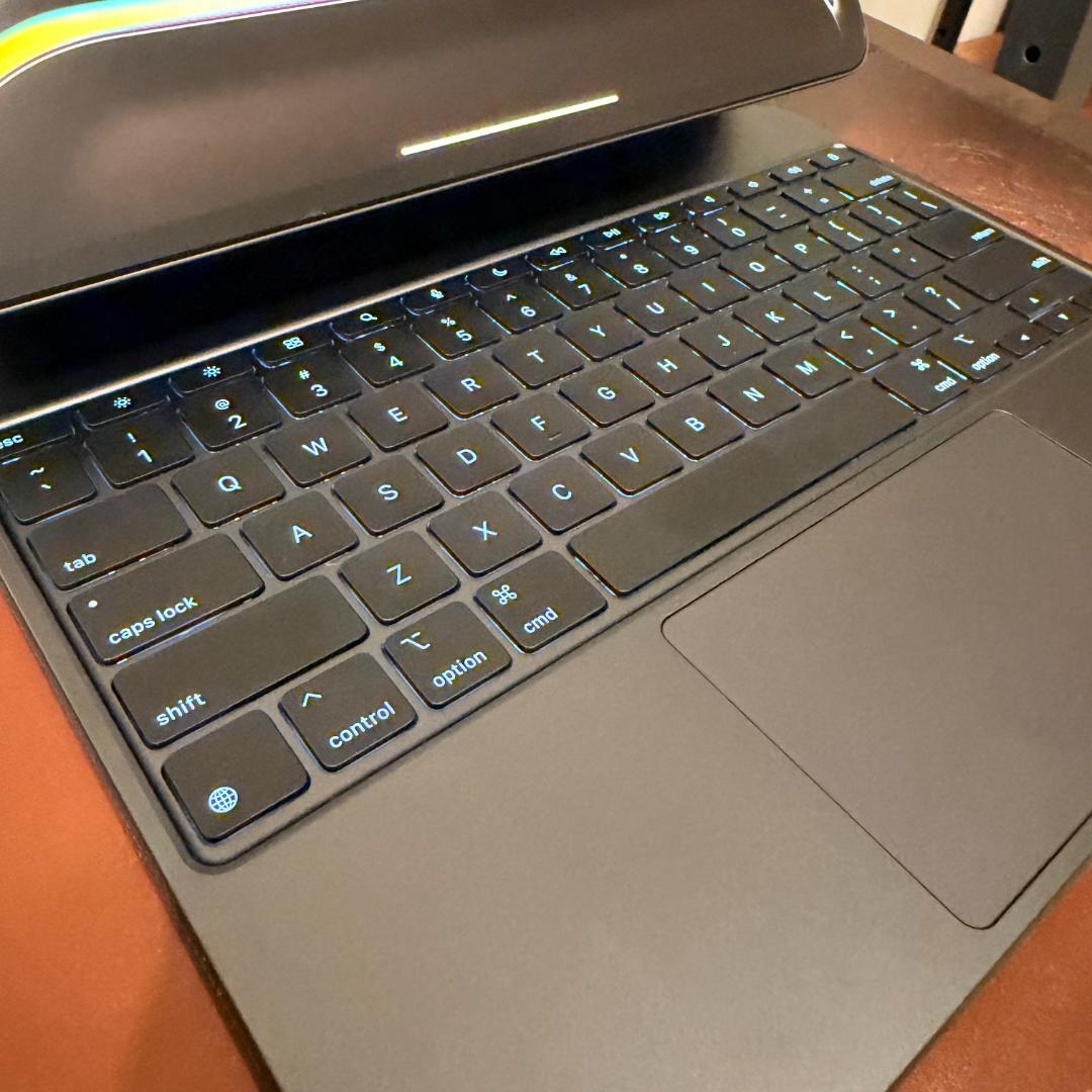 iPad Pro 13 M4 1TB セルラー MagicKeyboard US
