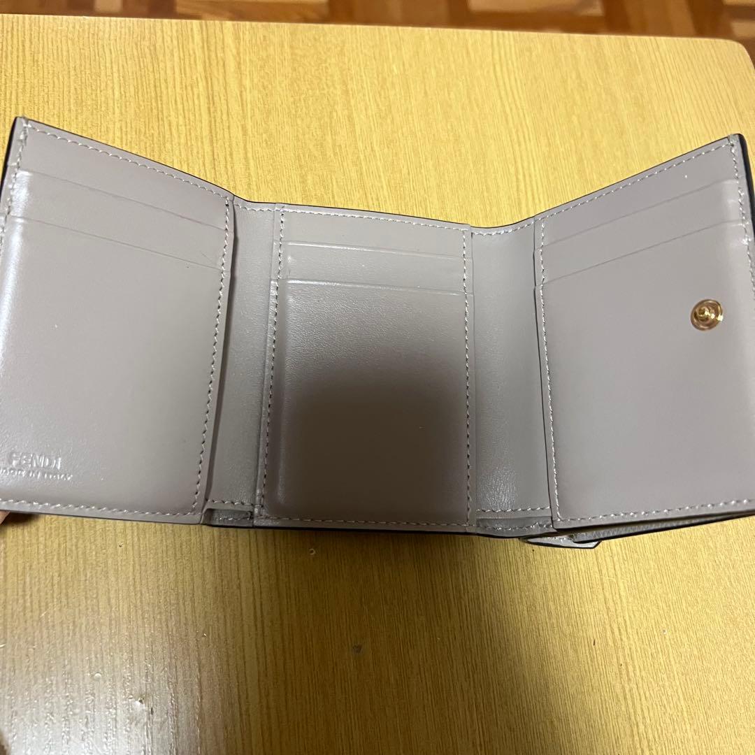 FENDI 三つ折り財布