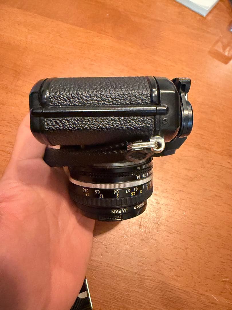 Nikon EM 本体+50mm f1.8 レンズ+L1Bcフィルター&取説付き