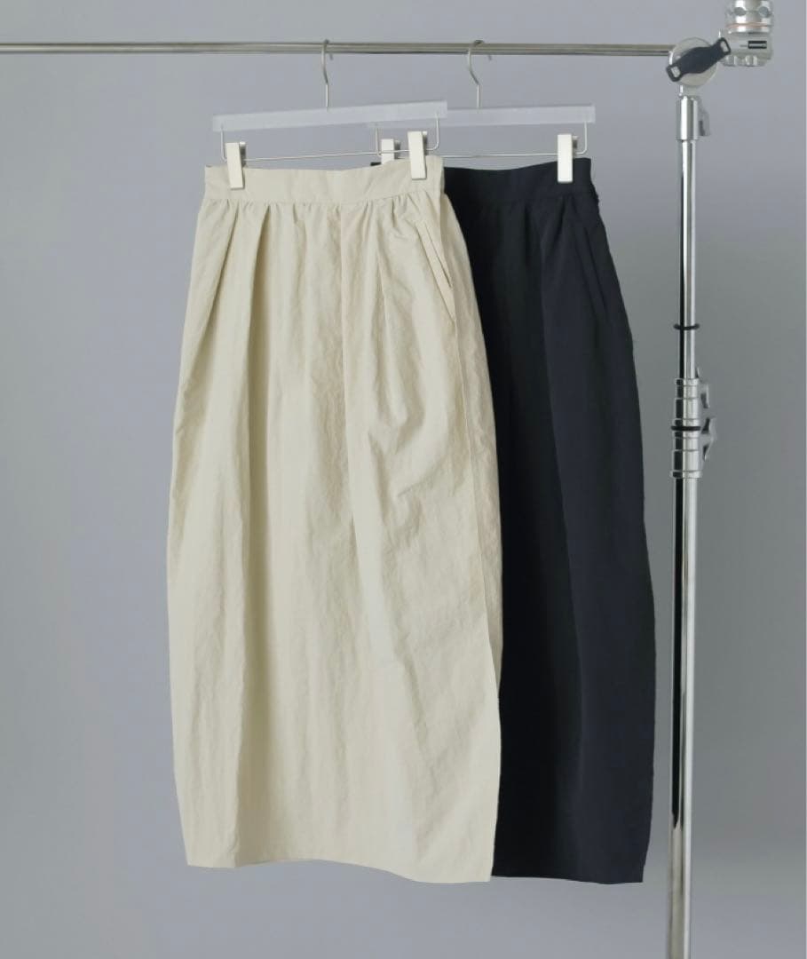 スカート anuke. Nylon Balloon Skirt 38
