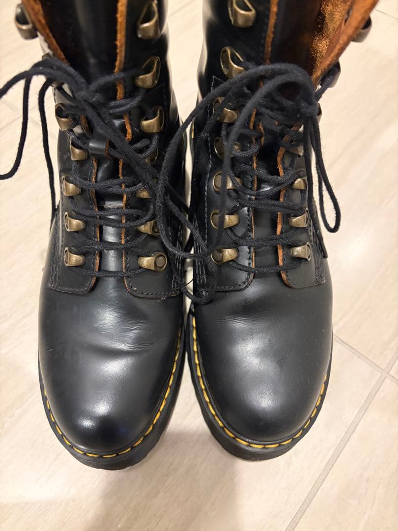 にょき様　ドクターマーチン　Dr. Martens レオナ