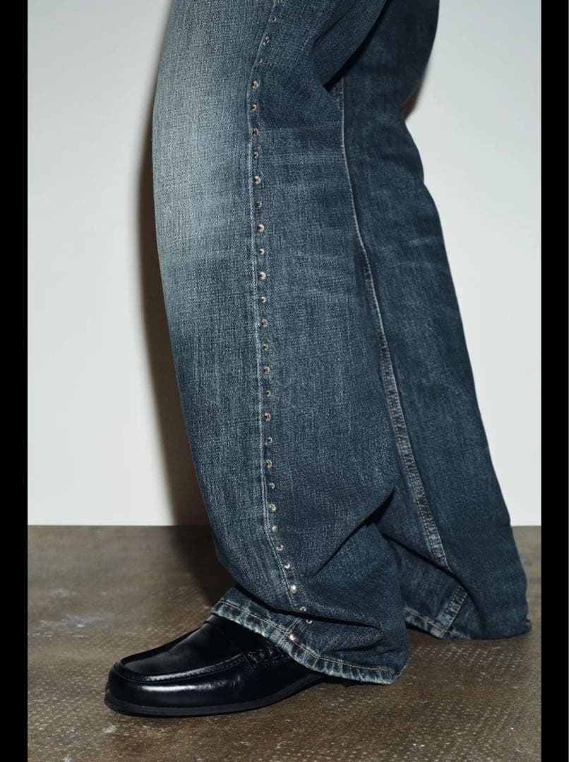 【今季完売品】ZARA TRF スラング スタッズデニム