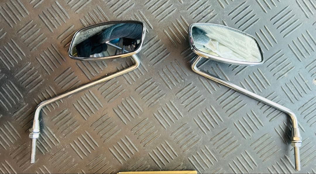 HONDA スーパーカブ純正ミラー　中古　パーツNo.88110-001-306