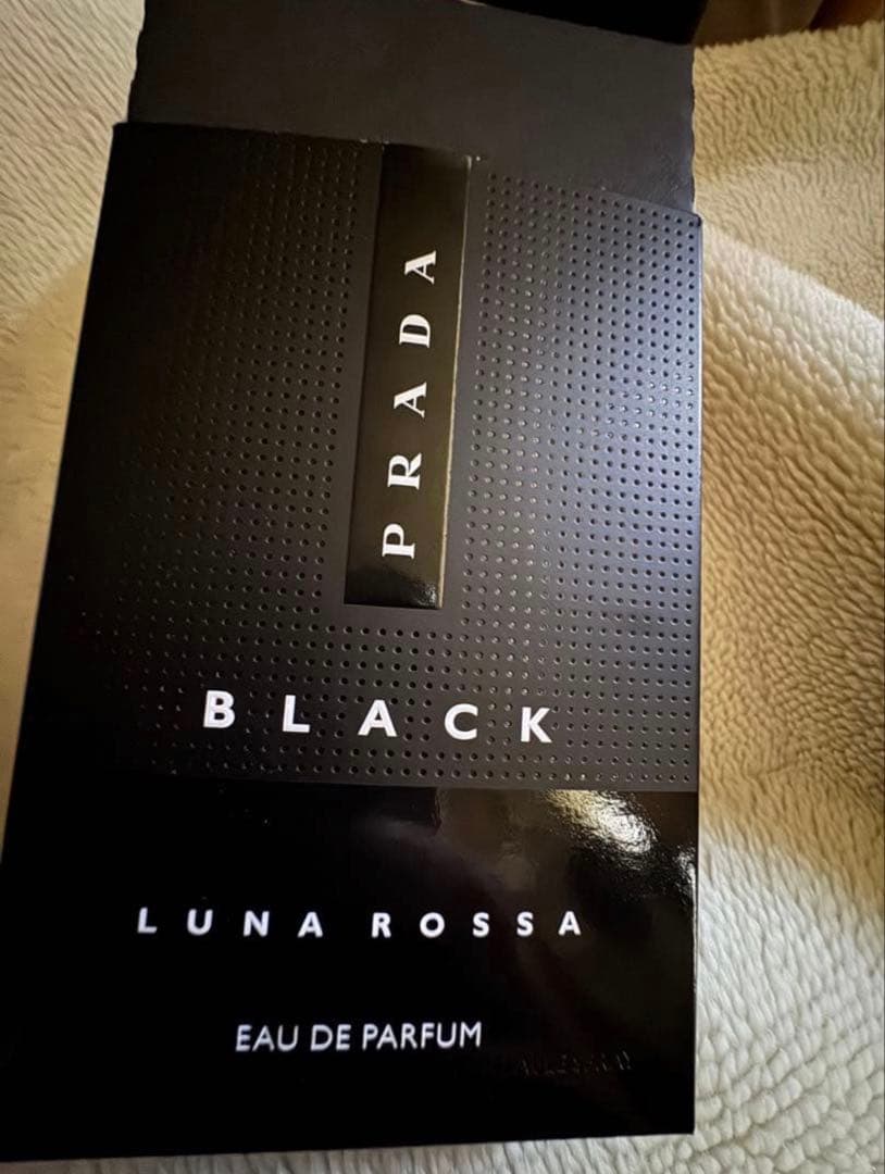 【早い者勝ち】PRADA ルナロッサブラック オーデパルファム 香水 50ml