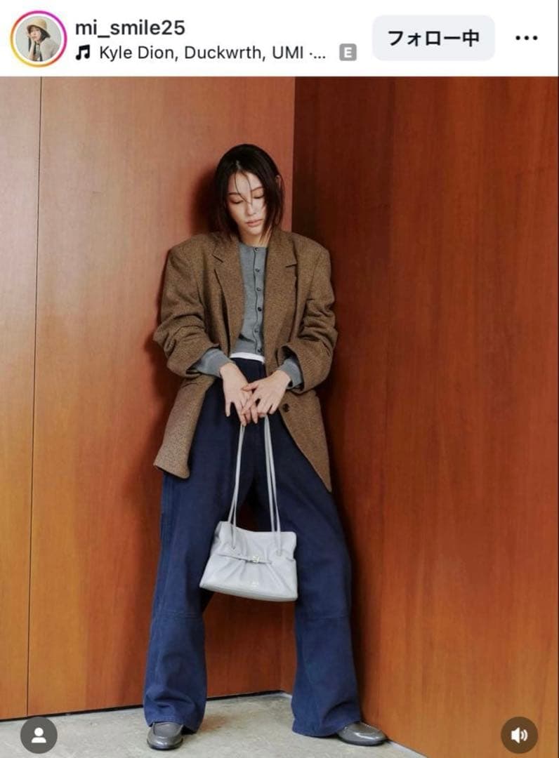 花山瑞貴さん着用 NKNIT ロゴニット cardigan shishikui