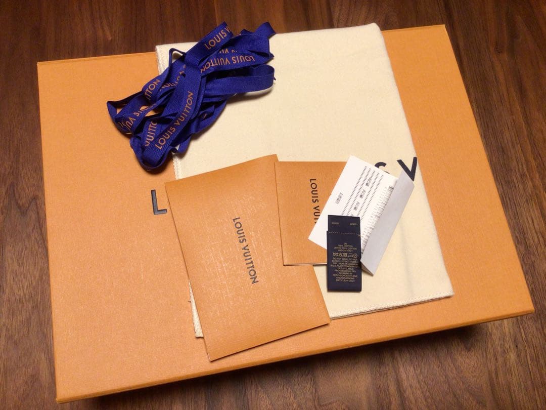 帽子 LOUIS VUITTON REVERSIBLE DENIM BUKET HAT