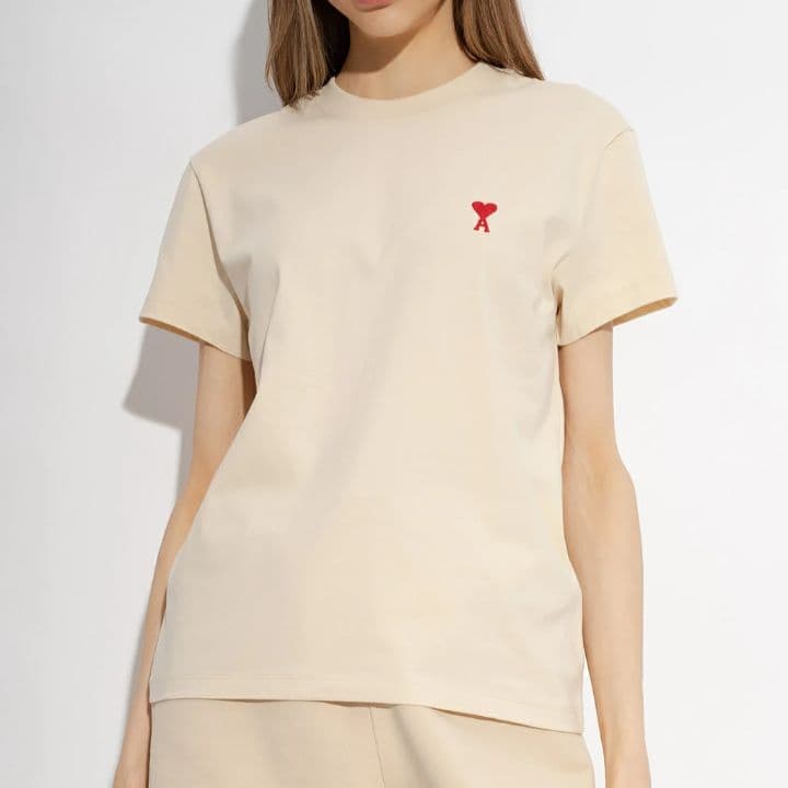 amiparis　アミパリス　 ベージュ Tシャツ ハート刺繍 新品タグ付き