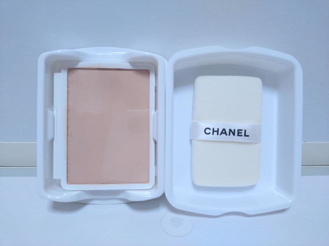 CHANEL ル ブラン ブライトニング コンパクト B20 サンプル付き