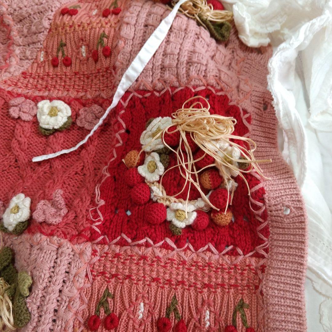 ピンクハウス 花柄刺繍モチーフ付きピンク系半袖カーディガン