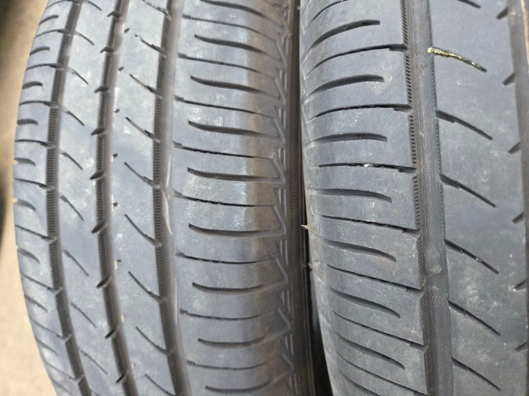 155/70R13×4本バリ山！TOYOナノエナジー3低燃費！人気タイヤ！