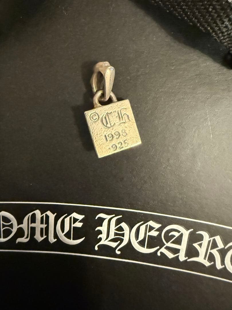 CHROME HEARTS フレームドchプラスチャーム
