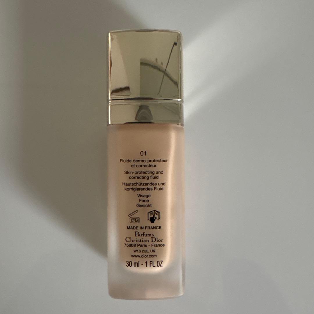 DIOR PRESTIGE 化粧下地　日焼け止め　30ml 01