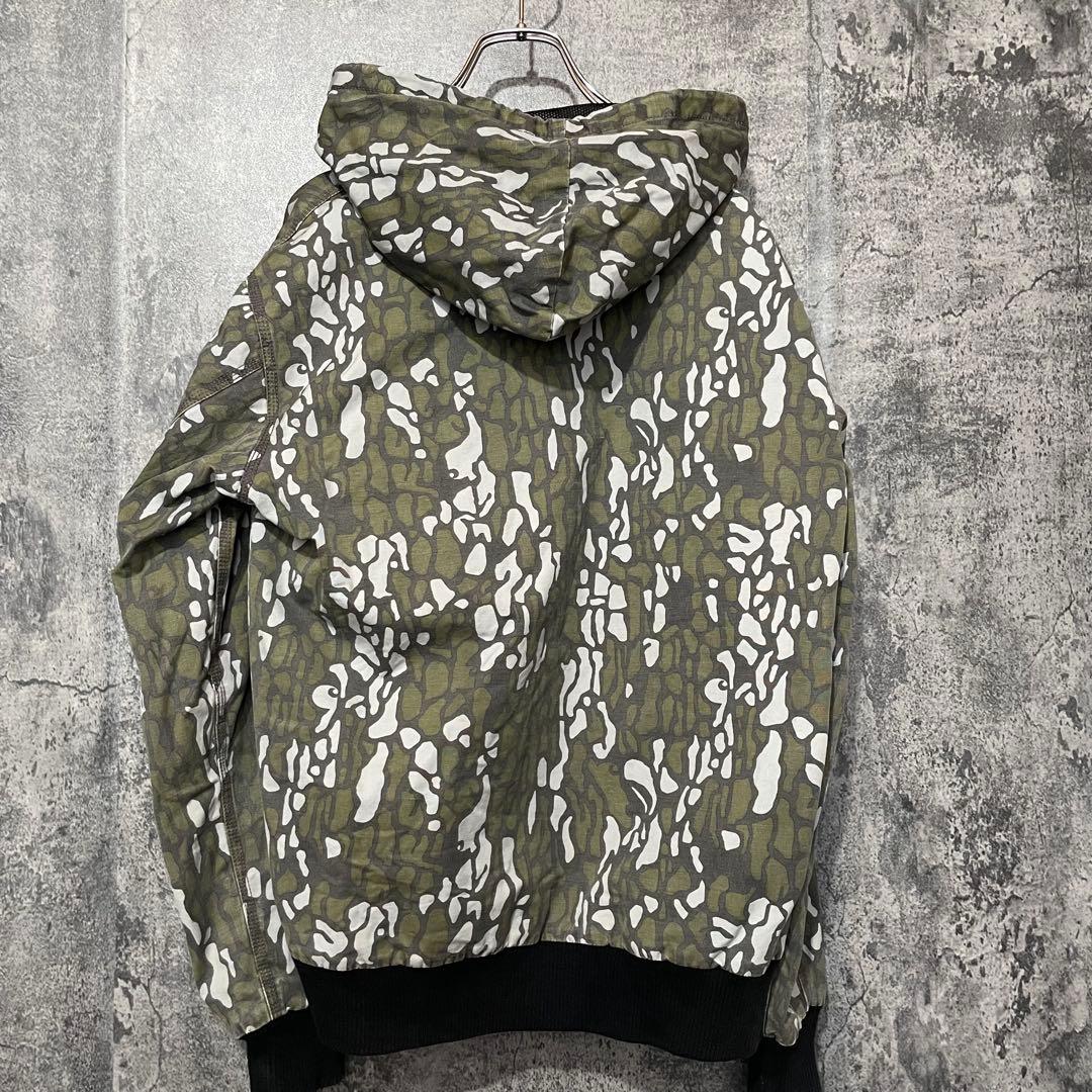 黒タグ　carhartt カモフラージュ　迷彩　ジャケット