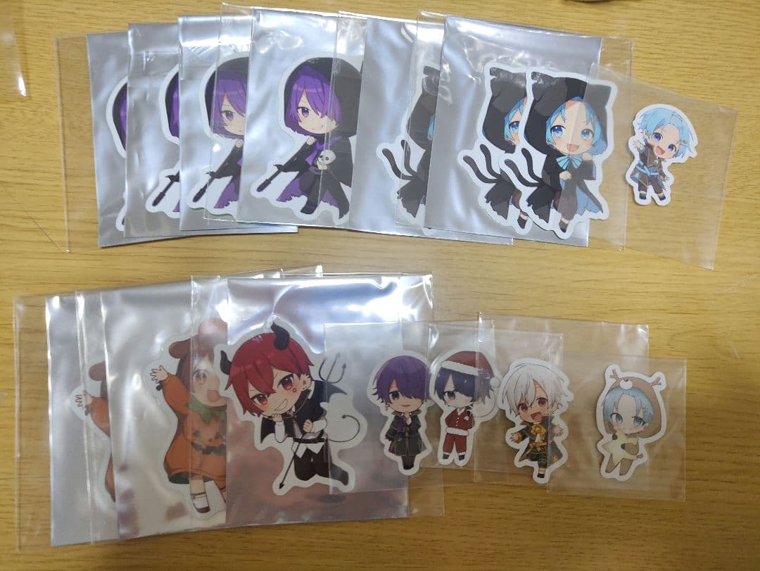 まぎすと　アクキー　缶バッジ　ステッカー　マグカップ
