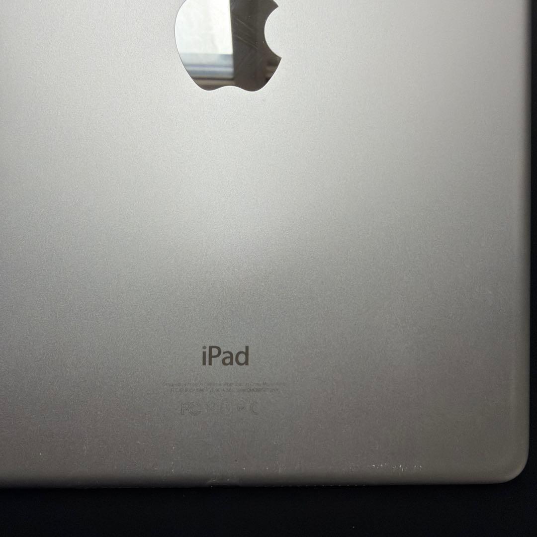Apple iPad Air2 64GB Wi-Fiモデル シルバー