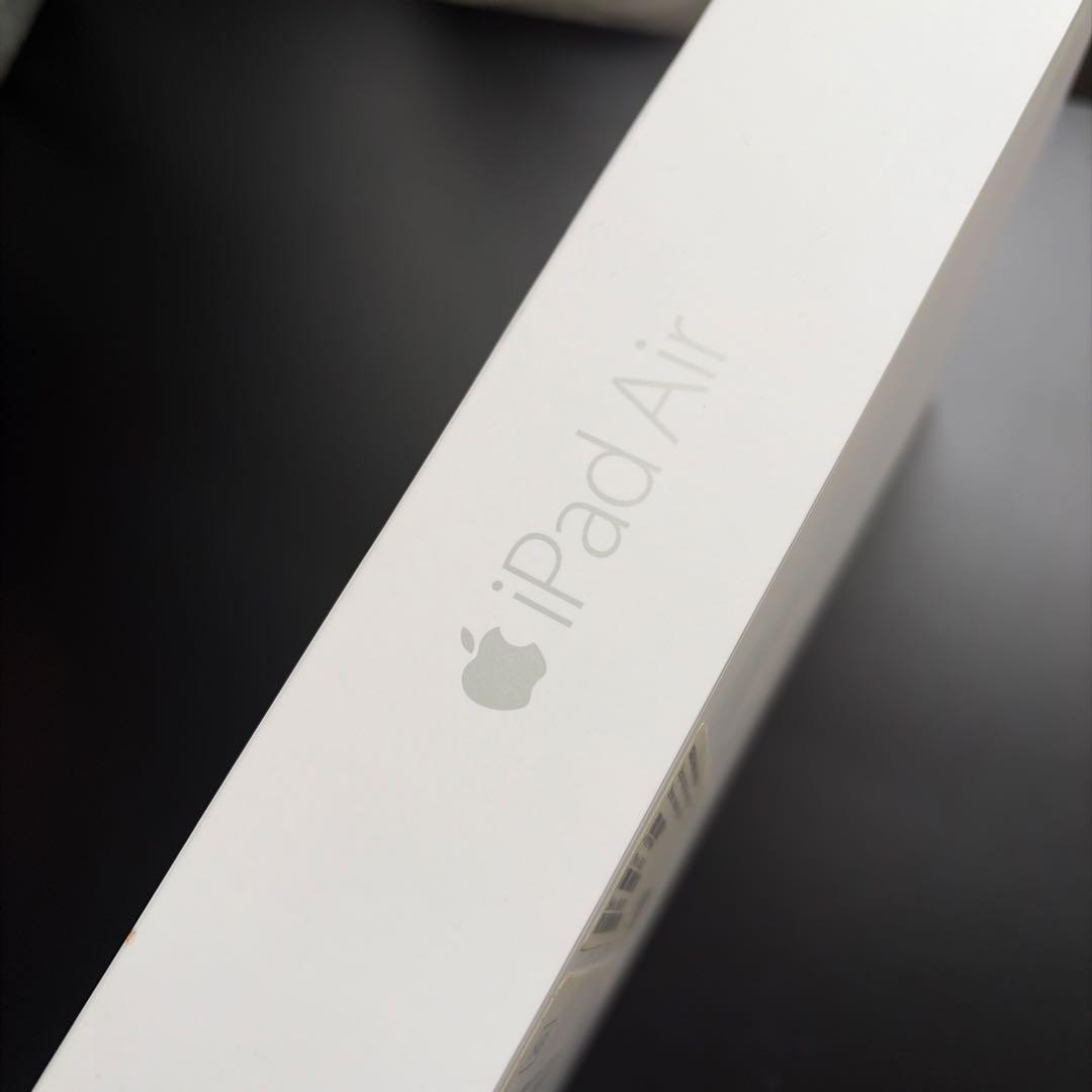 Apple iPad Air2 64GB Wi-Fiモデル シルバー