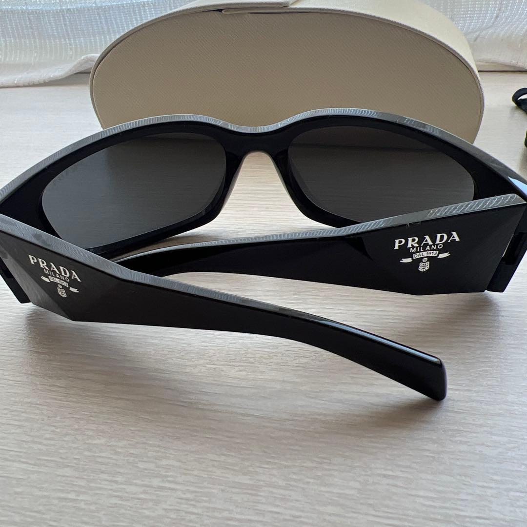 PRADA サイドロゴ サングラス ブラック