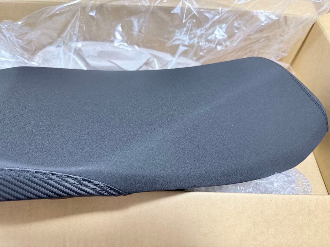 PCX KF18、JF56 ローダウンシート NOI WATDAN 24