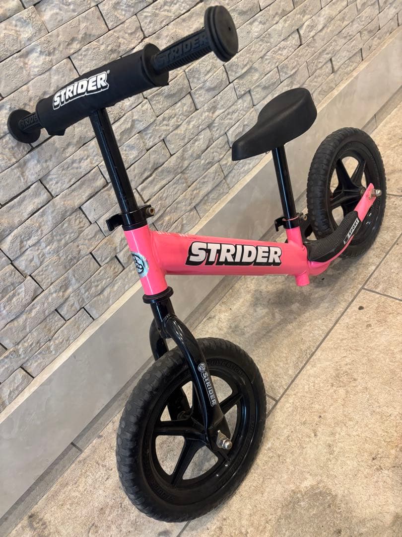 STRIDER ストライダー 12 スポーツ バランスバイク 屋内保管 ピンク