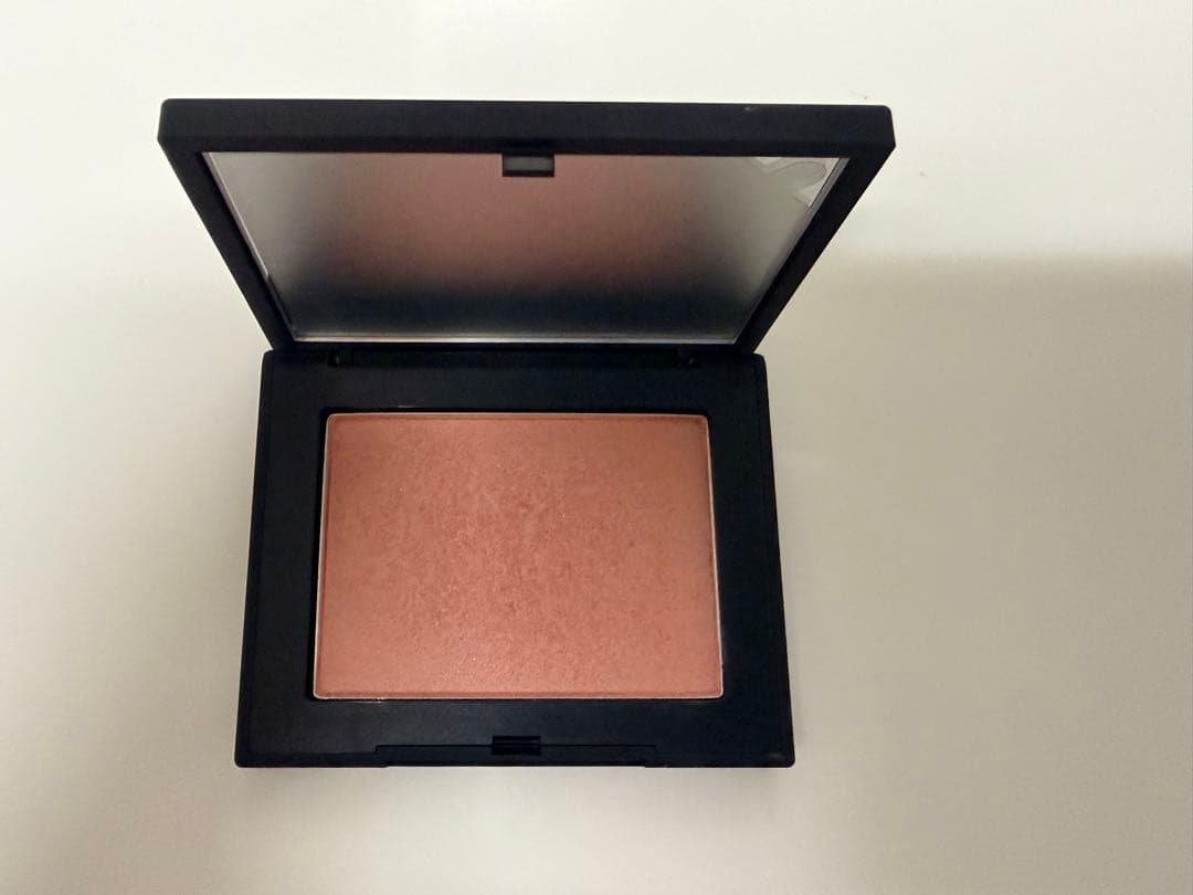 NARS パウダーチーク Loves Me Not 906 限定