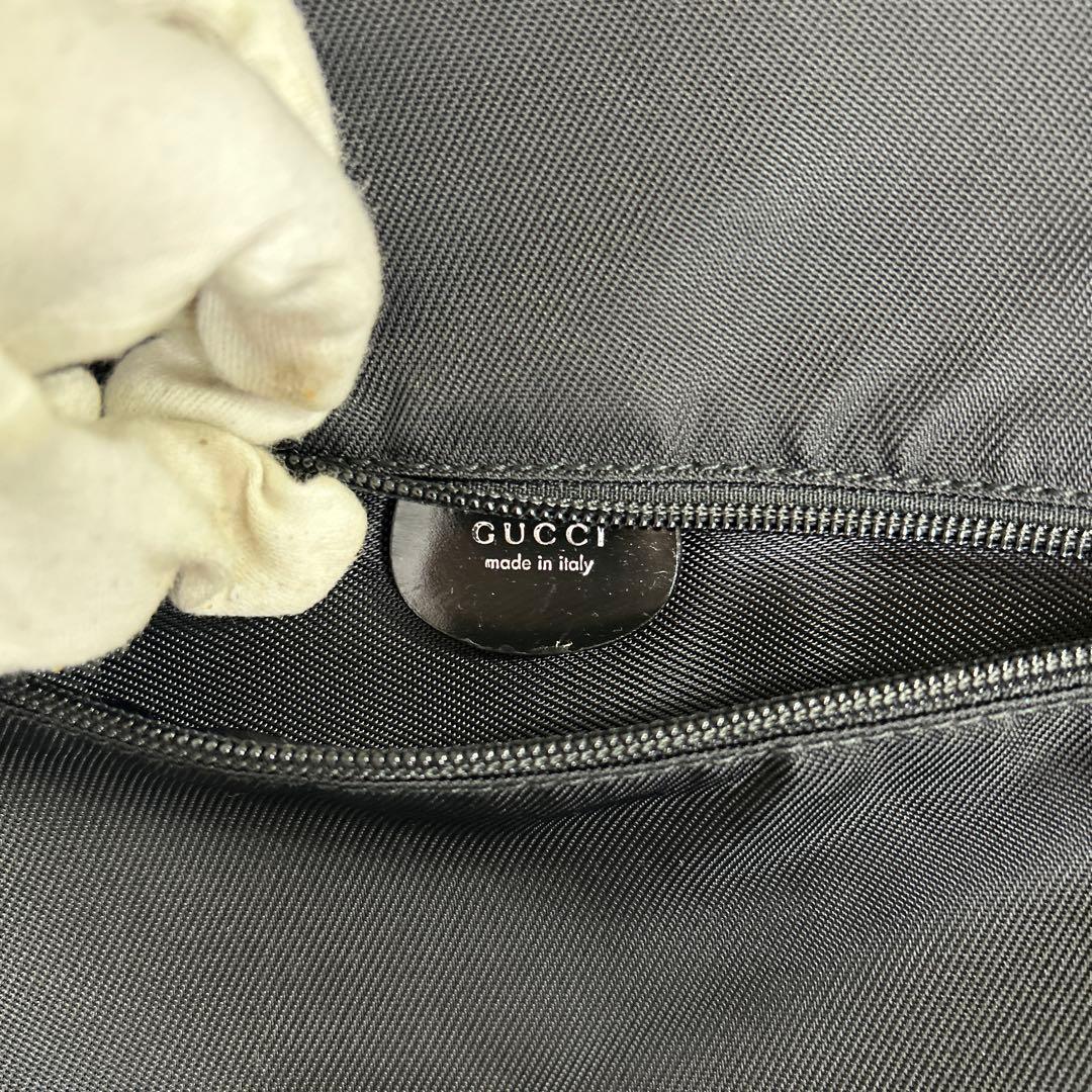 GUCCI ナイロン ガーメントバッグ ハンガー　ブラック ハンドバッグ