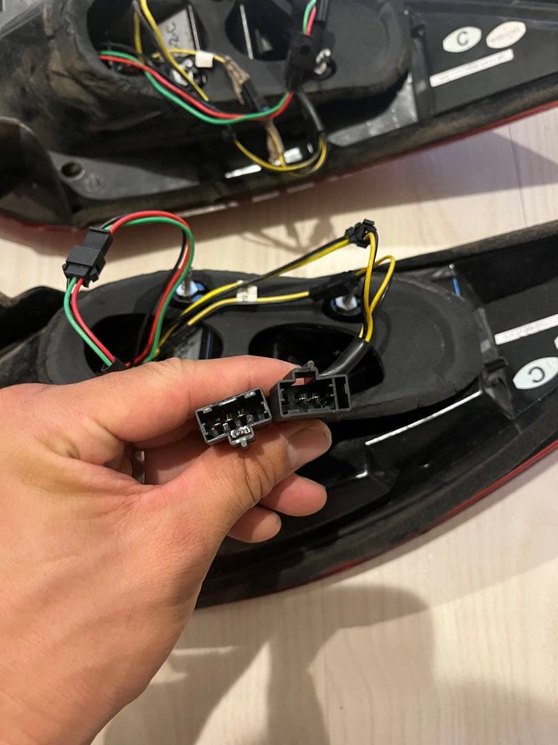 CX-5 LEDテールランプ KE系 流れるウインカー シーケンシャル