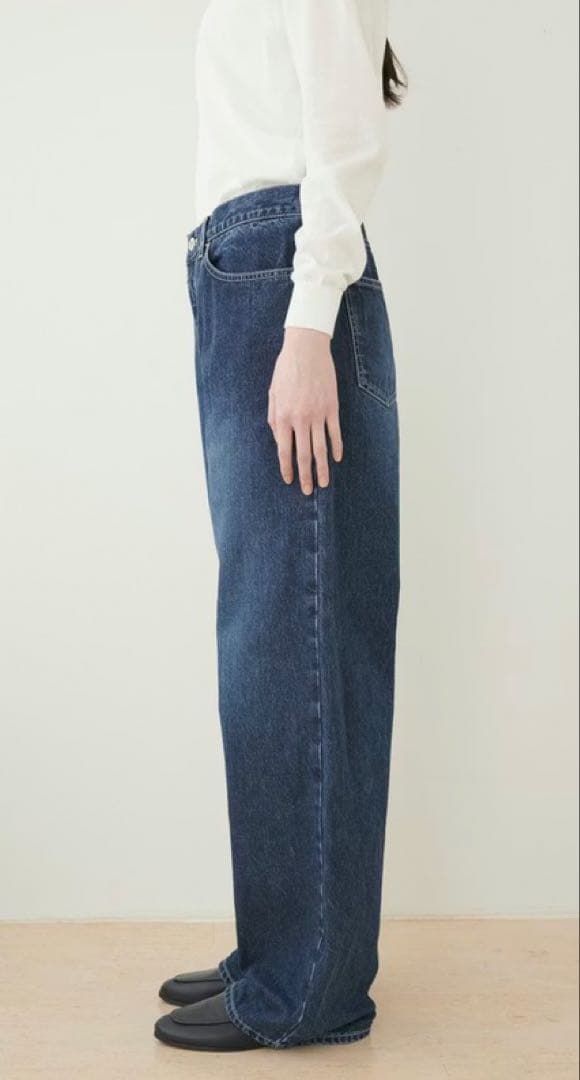 「品よく、こなれる」新定番のストレートデニム Mサイズ インディゴブルー