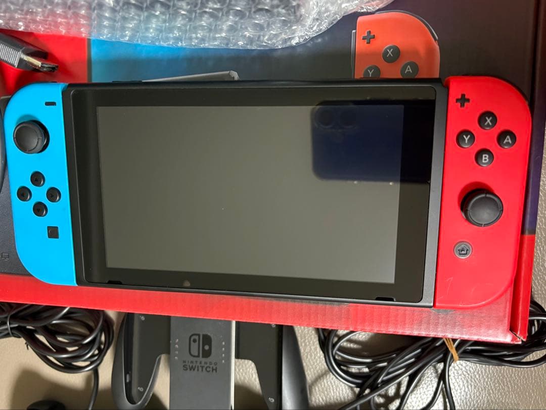 美品 Nintendo Switch ニンテンドースイッチ本体 コントローラ付き