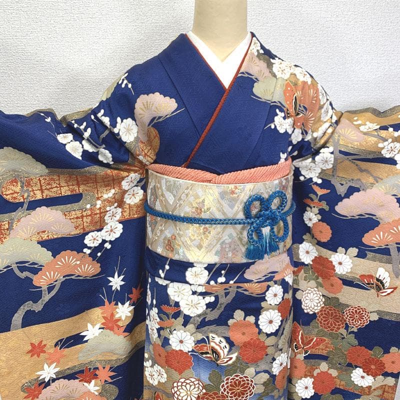 601z21〇人気色！ 古典柄 振袖 紺色 地紋 金彩 金駒刺繍〇成人式 結婚式