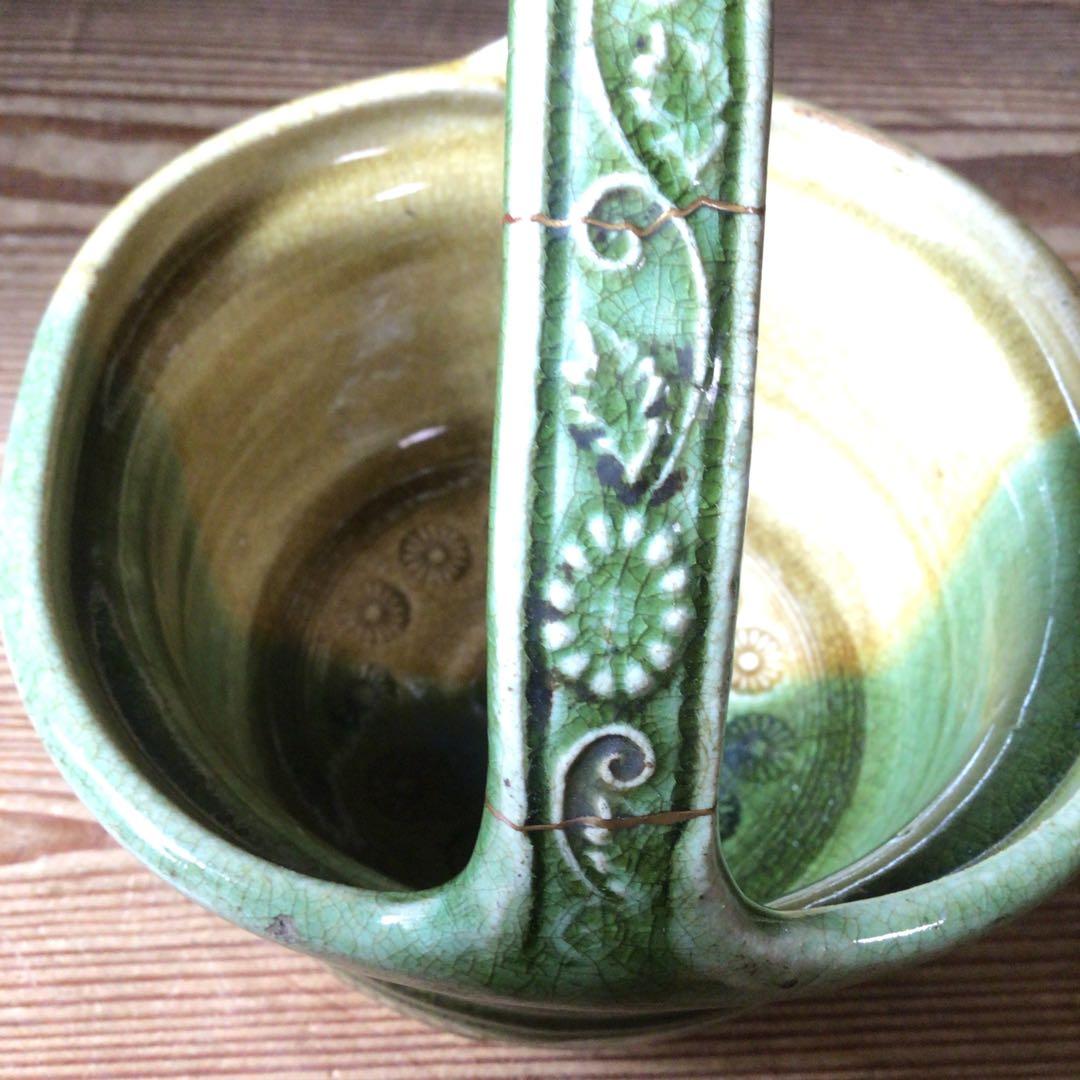 No4325 古瀬戸　黄瀬戸手鉢　菊花唐草文　金継ぎ　木箱付　手付鉢　送料無料