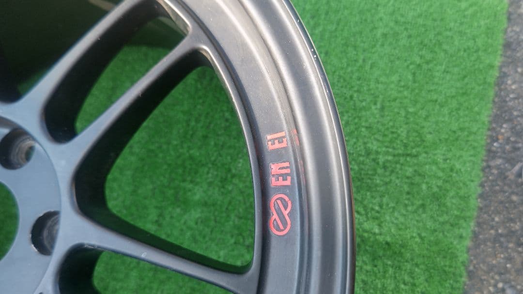 エンケイ RP-F1 18インチ 9J インセット35 PCD114.3