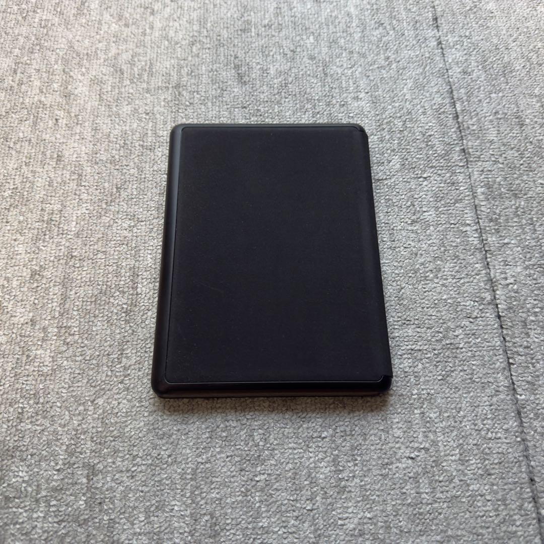 Kindle Paperwhite 第11世代 8GB カバー付き