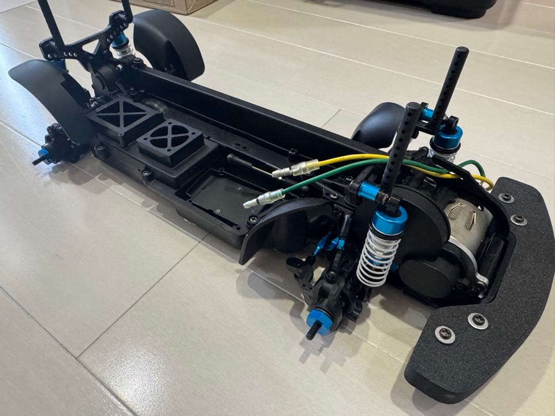 こ*じ様 タミヤ　XV01 インプレッサボディ付き　カスタムパーツ　メカ無し　未