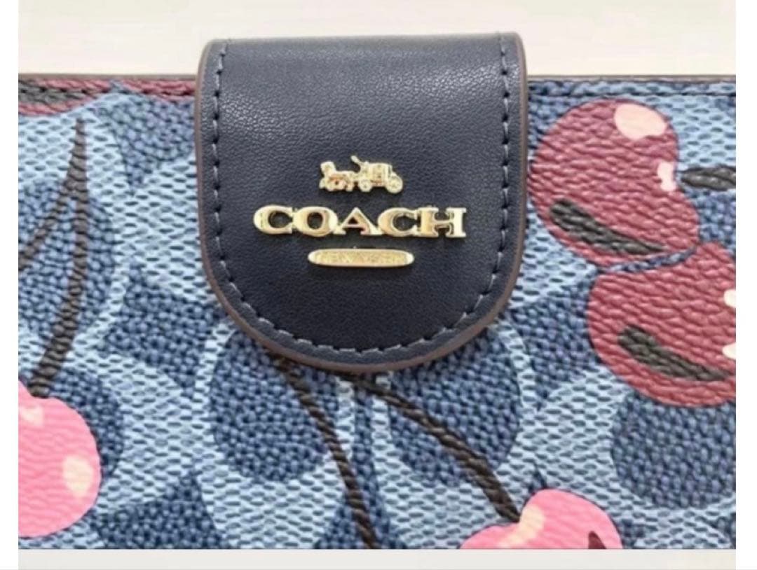 COACH チェリー柄 二つ折り財布 CZ342