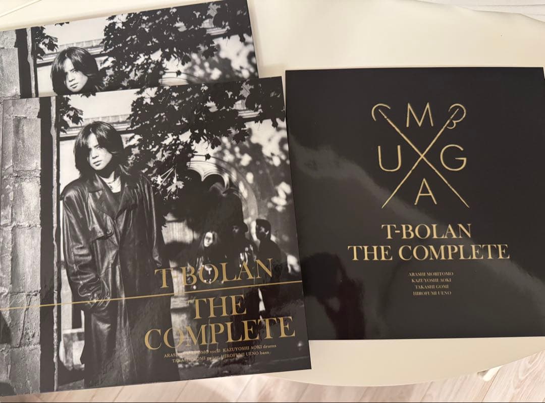 【T-BOLAN】THE COMPLETEとサイン